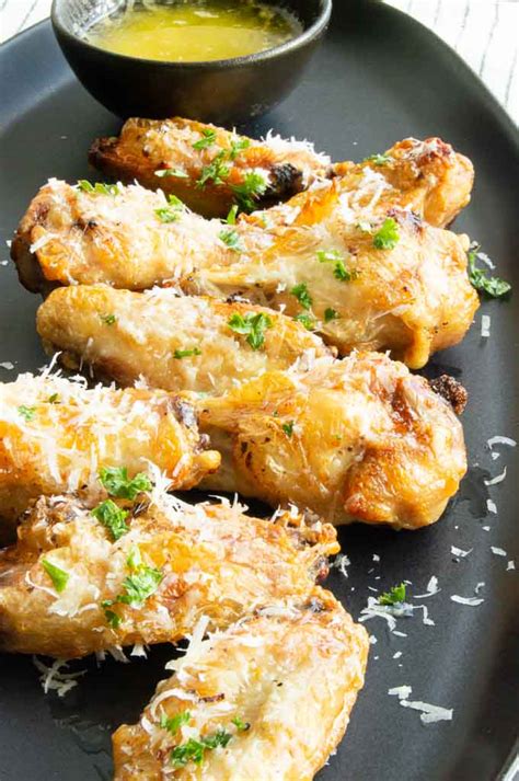 Easy Garlic Parmesan Chicken Wings West Via Midwest