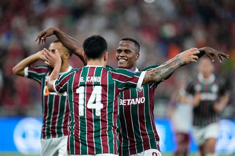 FIFA Klub WM Fluminense Zieht Mit Marcelo Ins Finale Ein Flashscore De