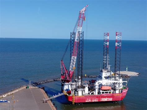 Jack Up Rig Seajacks Hydra At Gret Yarmouth Deep Sea Out Flickr