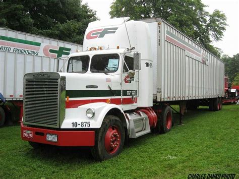 Pin By Marc On Trucking Freightliner Trucks Kenworth Trucks Truck