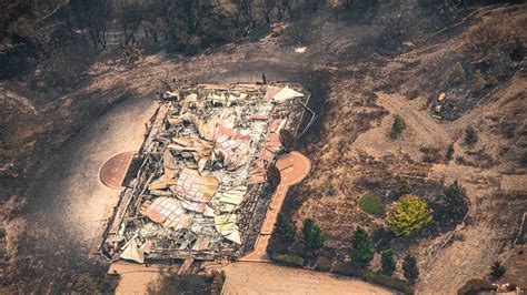 Victoria fires: Photos from the frontlines of the bushfires | Herald Sun