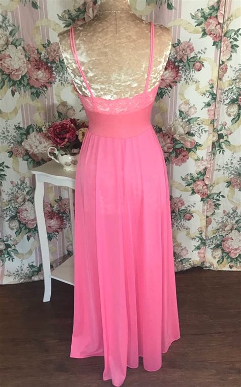 Newspicy Flamingo Pink Olga Nightgown Gem