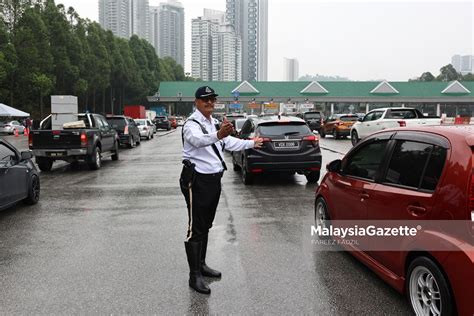 Aliran Trafik Kembali Perlahan Arah Timur Utara Llm