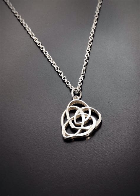 Celtic Motherhood Knot Necklace Claddagh Design