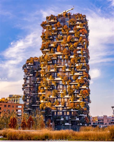 Bosco Verticale Torre De Castillia 26 Piani Per 110 Metri Di Altezza E