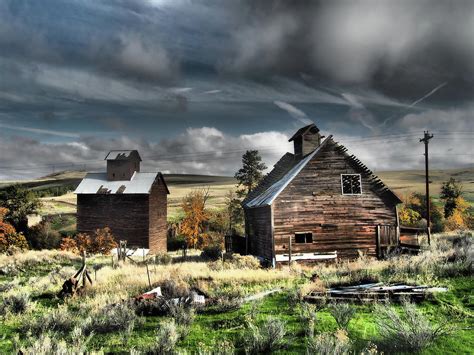 Old Farm Buildings Photograph by Kevin Felts