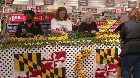 Giant Food Workers Create Floral Blankets For Preakness Stakes Winner