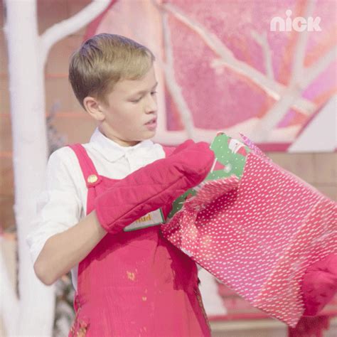 Mitten S Find And Share On Giphy