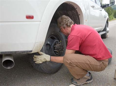 How To Change The Inner Rear Tire On A Dually Truck Roads Less Traveled