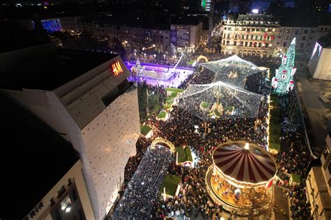 S a deschis târgul de Crăciun din Craiova cotat ca unul dintre cele