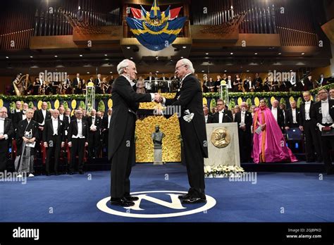 STOCKHOLM 2018 12 10 Gérard Mourou receives the Nobel Prize in Physics