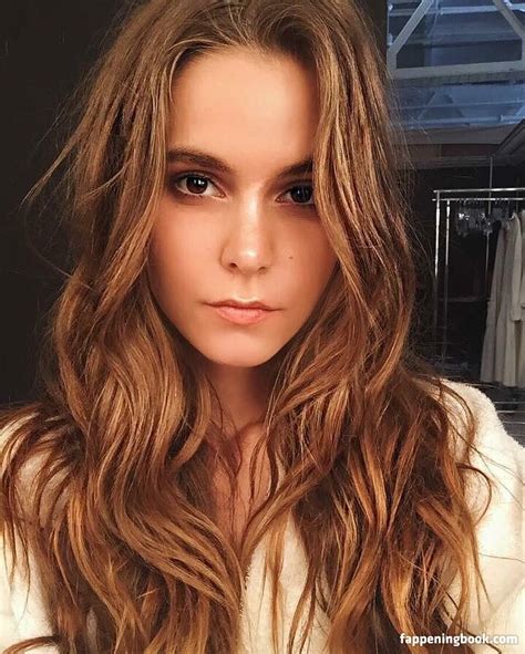 Amberleigh West Nude The Fappening Photo FappeningBook