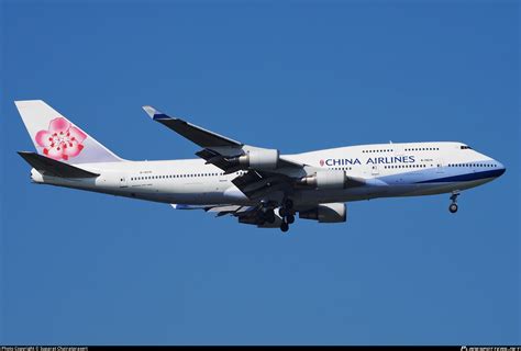 B China Airlines Boeing Photo By Suparat Chairatprasert