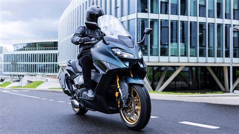 Scooter YAMAHA TMAX 560 TECH MAX Neuf