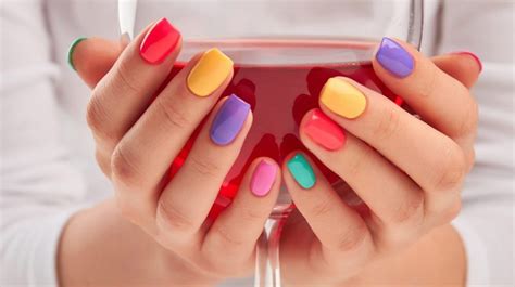 Inspira Es De Unhas Coloridas Para Voc Testar Trois Beaut