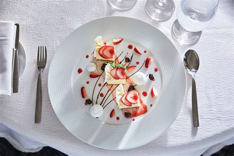 Fine Dining - Luxury Cruises | Silversea