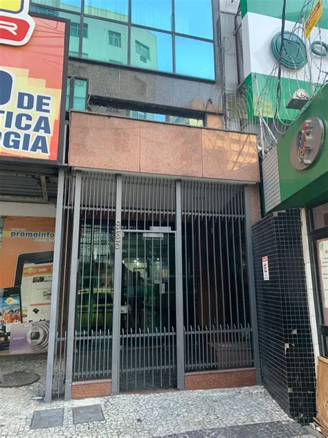 Consultório na Rua General Roca 935 Tijuca em Rio de Janeiro por R