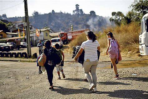 Más De Mil Personas Han Sido Evacuadas Por Los Incendios Forestales