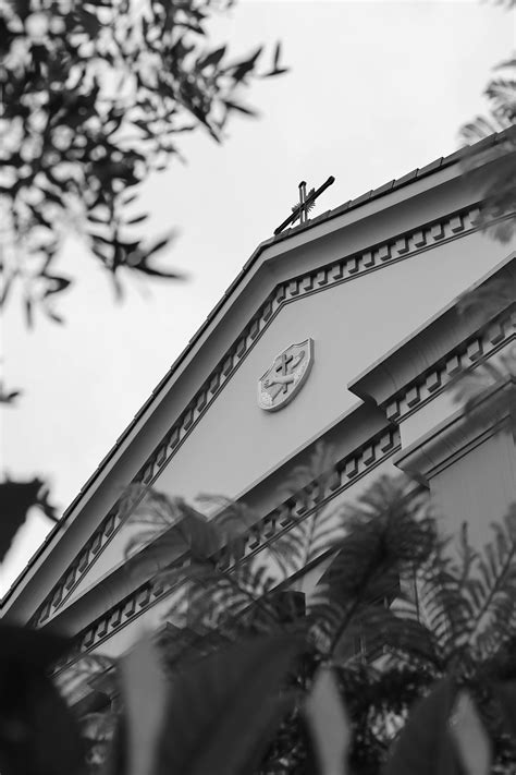 Cross+Dressers+Kissing Photos, Download The BEST Free Cross+Dressers