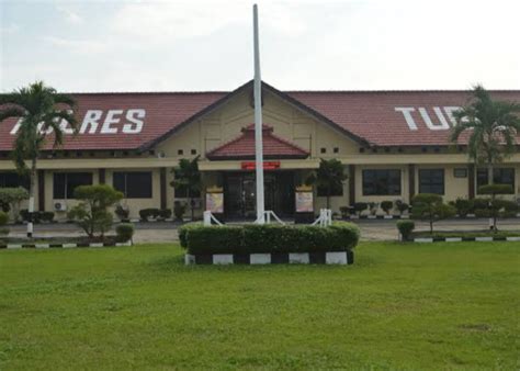Mengenal Terapang Dan 3 Senjata Adat Lampung Yang Mulai Dilupakan