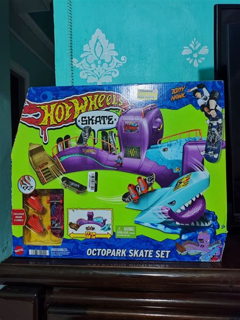 Octopark Skate Set Hot Wheels Hobbies Toys Toys Games On Carousell