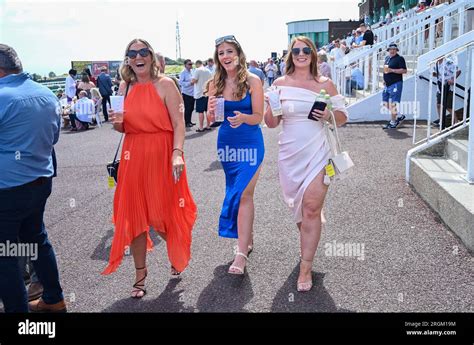 Brighton Races Ladies Day Hi Res Stock Photography And Images Alamy