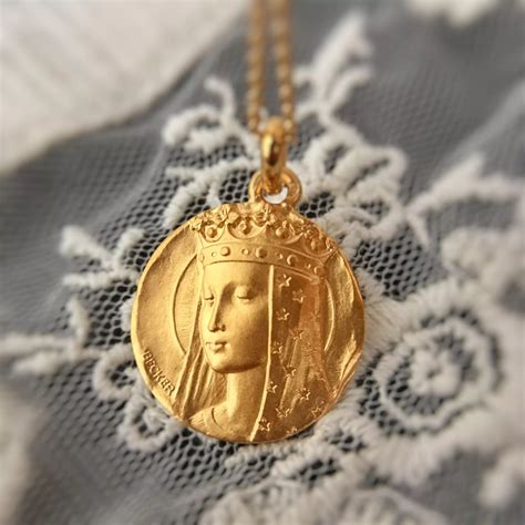 Médaille Vierge Aux étoiles En Or Jaune Médaille De Baptême Maison