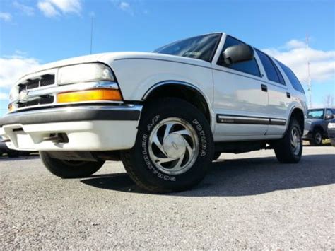 Buy Used 2001 Chevrolet Blazer Ls Sport Utility 4 Door 4 3l In Red Lion