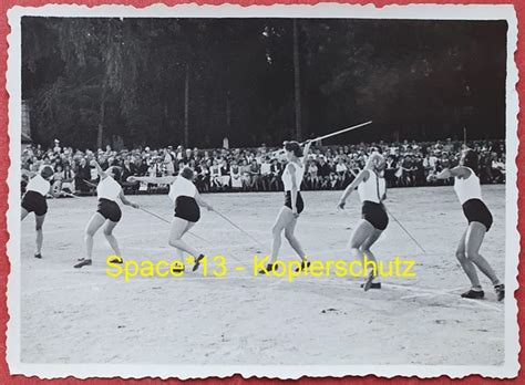 FOTO BDM MÄDCHEN Portrait in Sportkleidung wk Deutsche Jugend Mädel Girls nude EUR