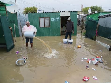 Hundreds Flee Flooded Homes As Storms Batter Western Cape Groundup