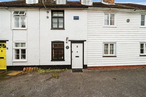 Norfolk Way Uckfield East Sussex Tn22 2 Bedroom Terraced House For