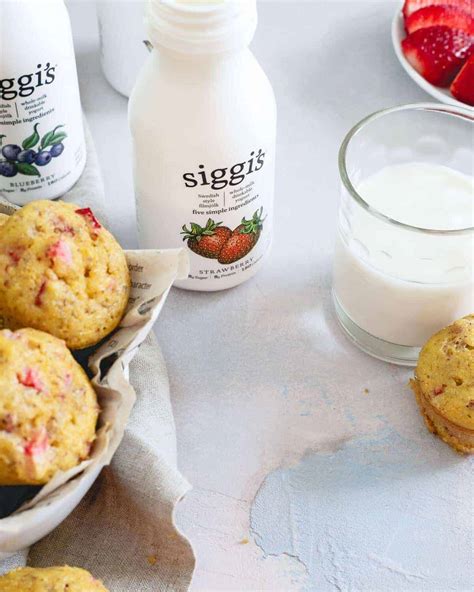 Siggis Whole Milk Drinkable Yogurt A Healthy On The Go Breakfast Option