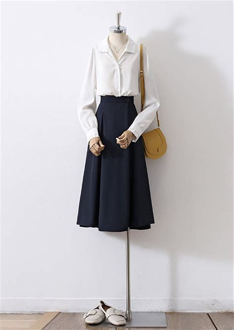 Minimalist Navy Blue Walking Skirt Swing Pleated Skirt Women Full Skirt