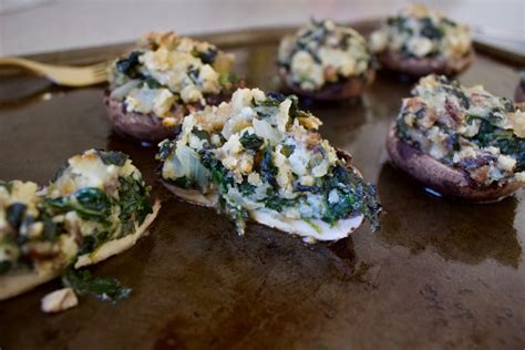 Spinach Stuffed Portobello Mushroom Caps - The Hungry Lyoness