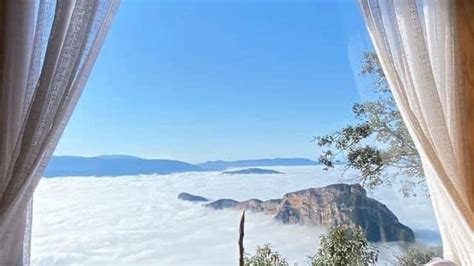 El hermoso mirador con cabañas para despertar sobre las nubes en