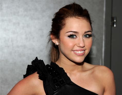 Miley Cyrus Singer Biography