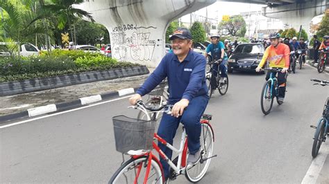 Sekretariat Dewan Perwakilan Rakyat Daerah Sekretaris Dewan Merayakan