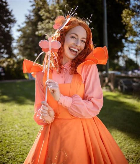 Emma Watkins Former Yellow Wiggle On What Really Went On The Night Before She Quit The Wiggles