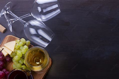 Vinho Tinto E Branco Em Copos Uva Vetor Fundo E Imagem Para