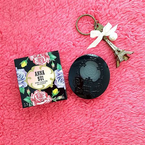 Anna Sui Eye Color Silver Beauty And Personal Care Face Makeup On