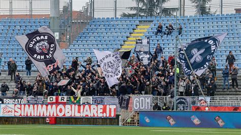 Daspo A Due Tifosi Dei Grigi In Occasione Del Derby Novara Alessandria