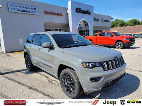 2021 Sting Gray Jeep Grand Cherokee Laredo 4x4 142299889 Photo 10