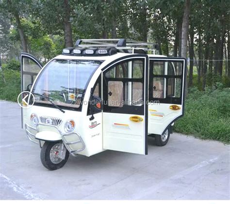 Energy Solar Panels System Electric E Rickshaw Passenger Electric Tuk