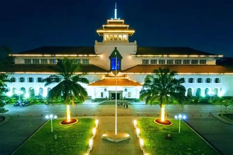 Gedung Sate Bandung Destinasi Wisata Sejarah Ikonik Yang Jadi Saksi