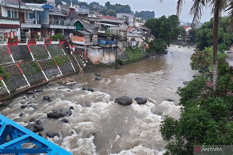 Sungai Di Jakarta Bisa Bebas Sampah Bak Di Belanda Mengapa Tidak