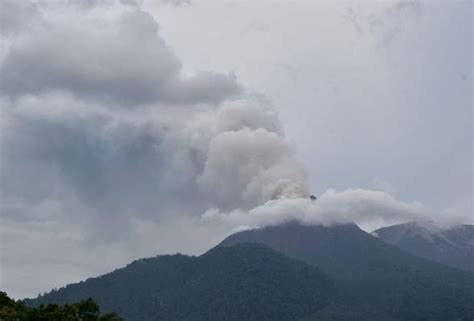 Maut Dalam Letusan Gunung Lewotobi Laki Laki Astro Awani