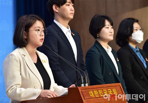 포토 용혜인 ‘더불어시민당 비례대표 당선인기본소득당 복당 아시아투데이