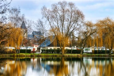 Le camping et les étangs de Bray sur Somme en photo