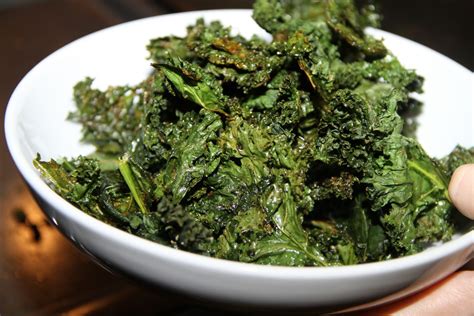 Jacki and John Ate This: Spicy Baked Kale Chips