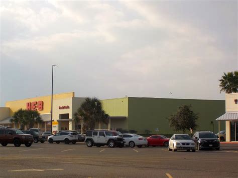 1095 W Business 77, San Benito, TX 78526 - Retail Space for Lease - HEB ...